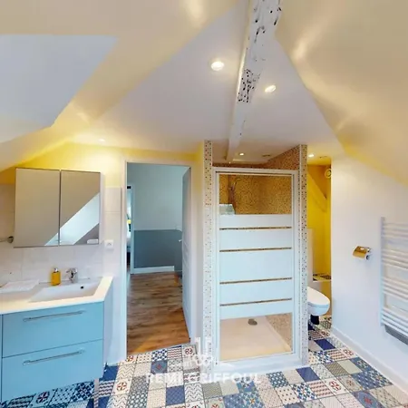 Duplex Traversière Spacious 100m From The Port 4 Guests